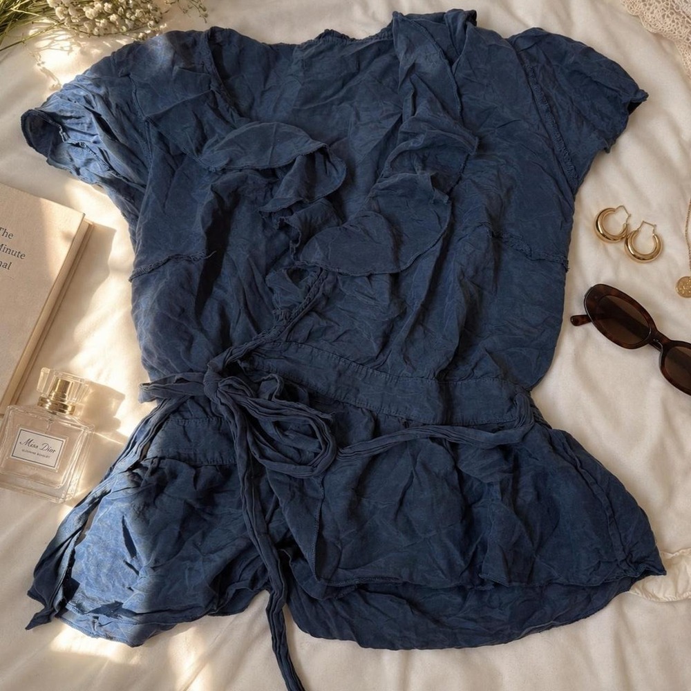 Blue Ruffle Wrap Top Y2K blue silk blend wrap top fits size medium